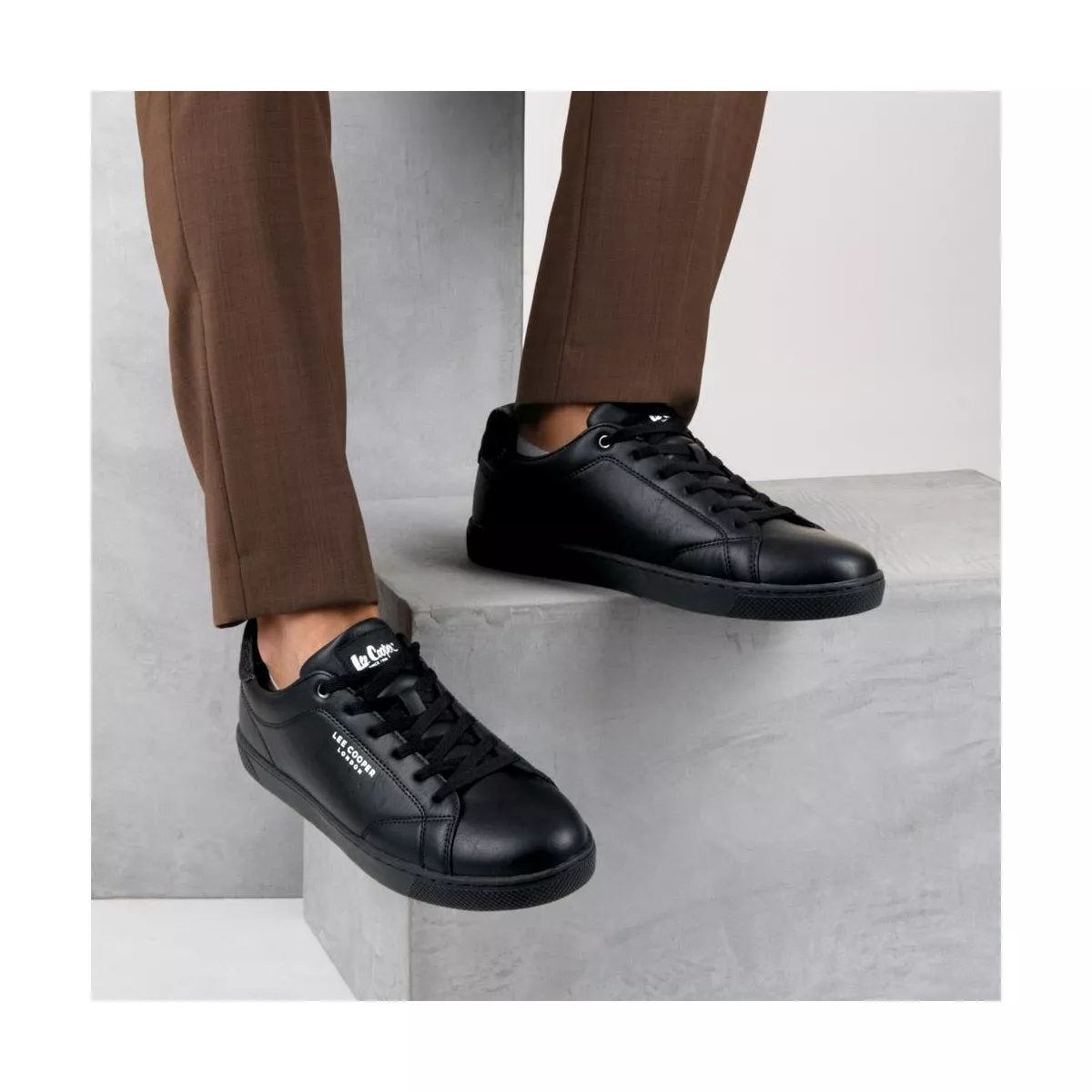 Baskets NOIR LEE COOPER