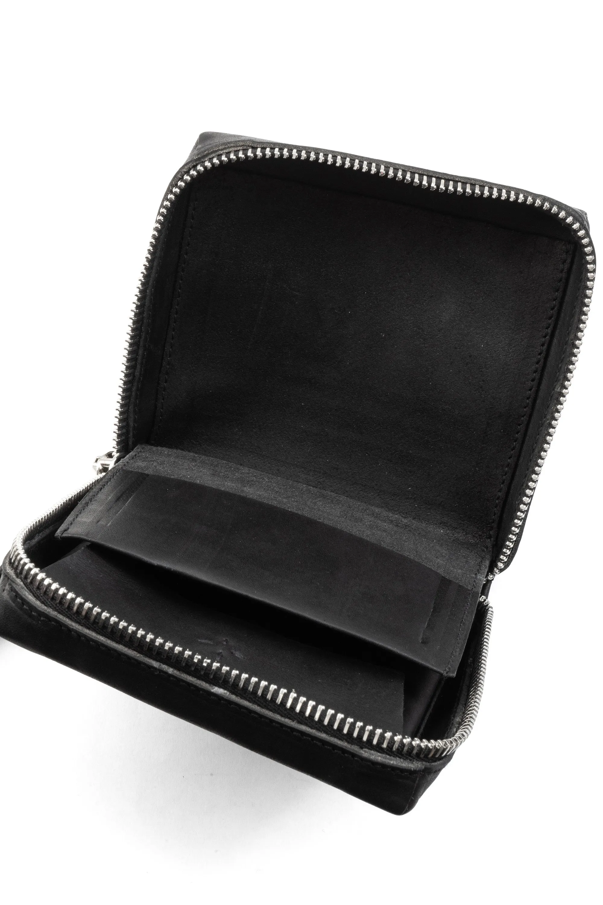 m.a+/W11Z VA 1,5 small zipped wallet