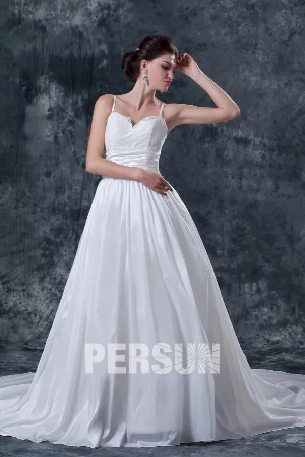 Robe de mariée princesse en taffetas Ligne A avec bretelle fine