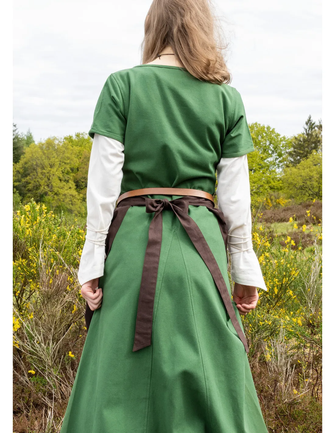 Robe médiévale Ava à manches courtes ⚔️ Boutique Épées