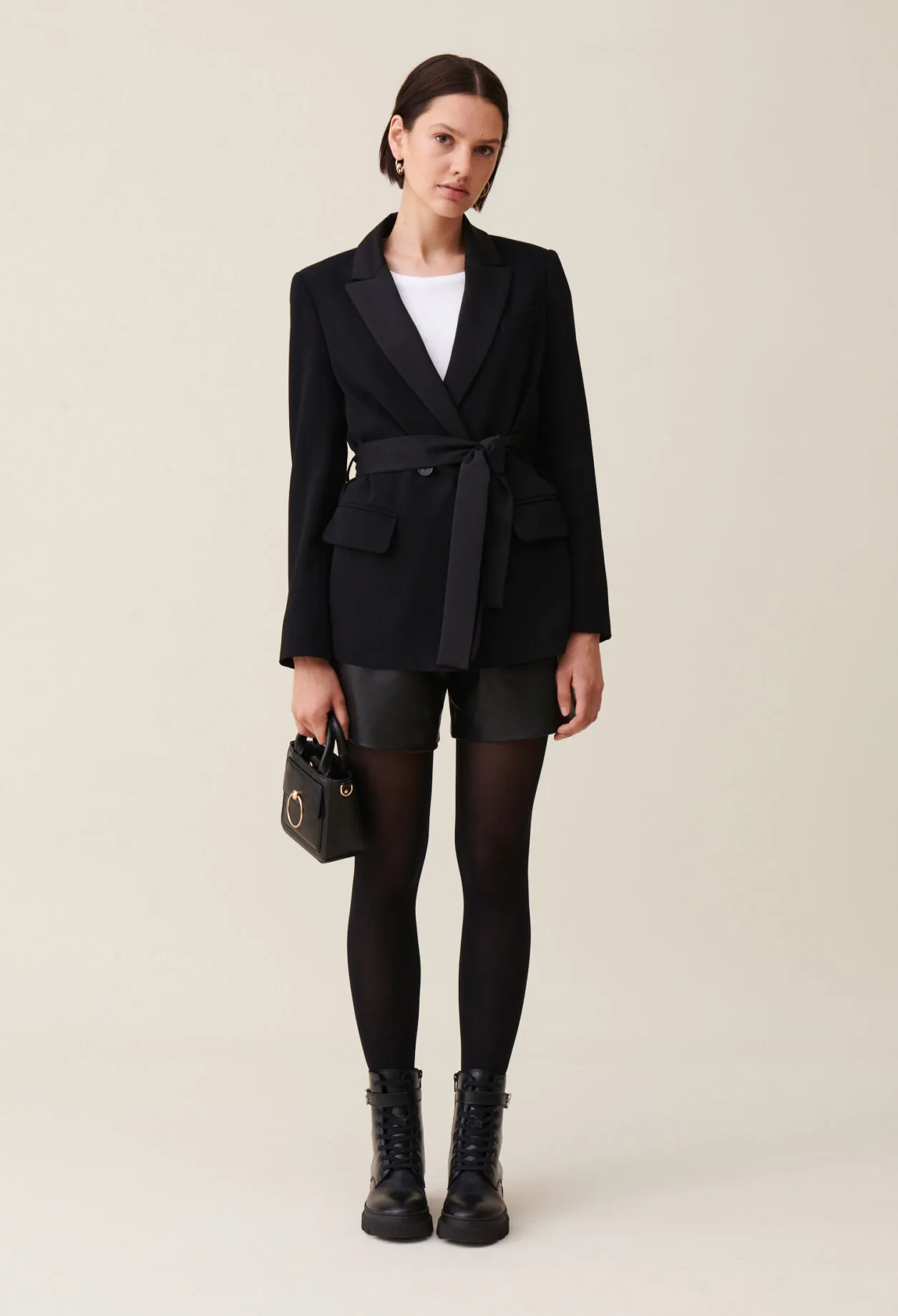 Veste tailleur boutonnée ceinturée | Claudie FR